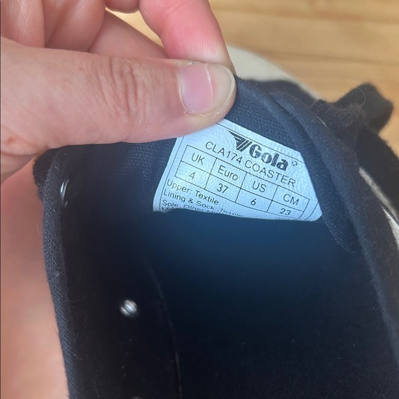 Gola Classic Coaster Runner black/white size 6 tennis shoe sneakers - Picture 8 of 8